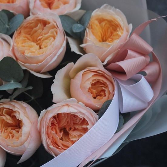 Букет из пионовидных роз Дэвида Остина - фото 2