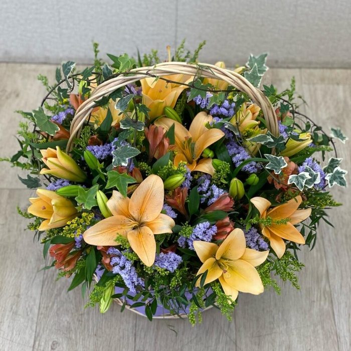 Корзина с лилиями, фото 4